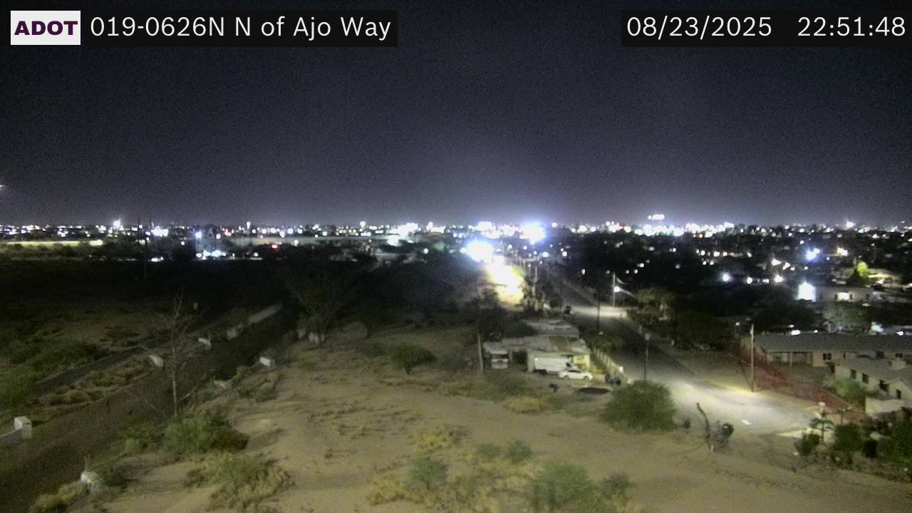 Traffic Cam I-19 NB 62.68 @N of Ajo -  Northbound