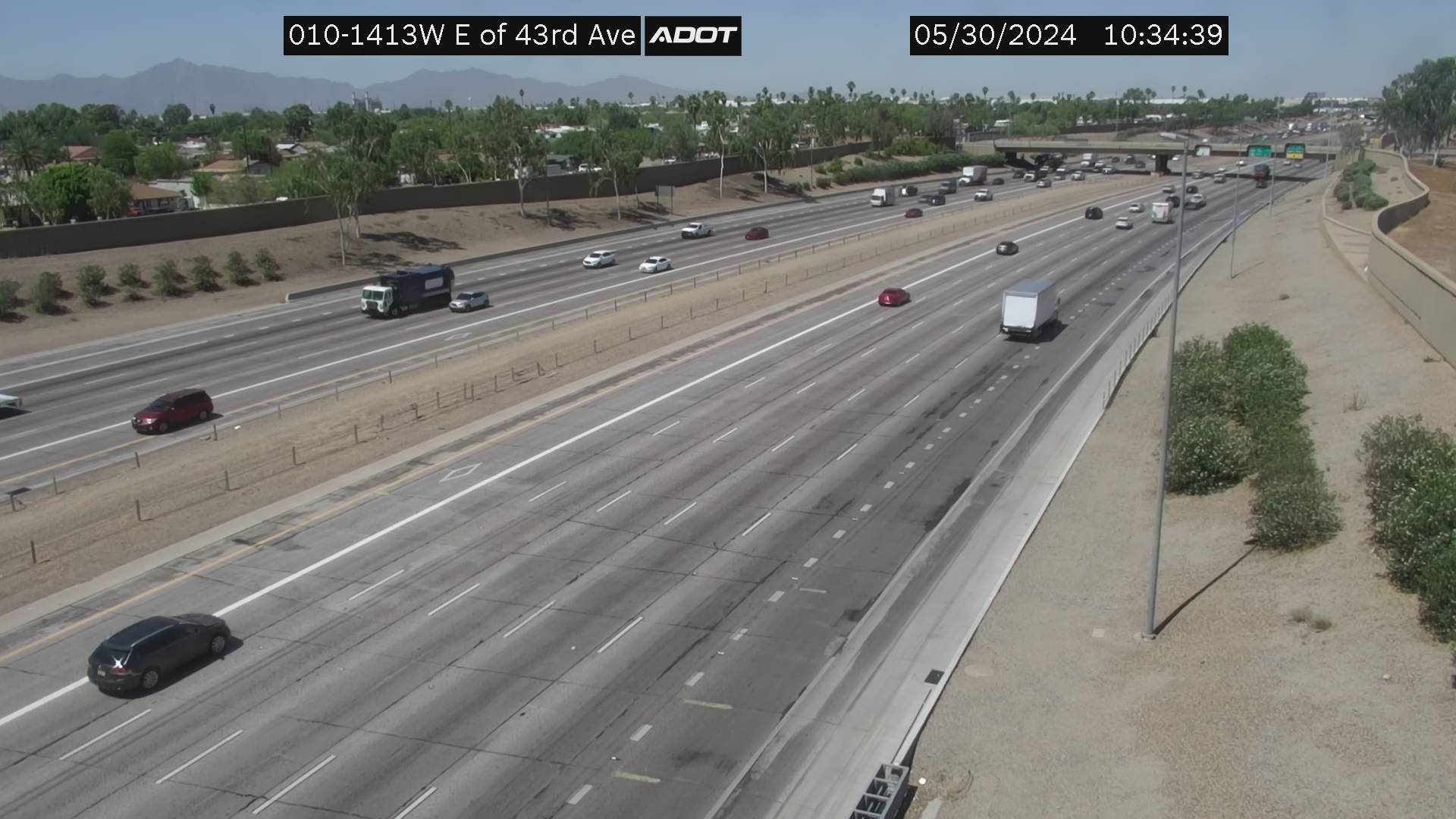 Traffic Cam I-10 WB 141.33 @W of 35th Ave -  Westbound