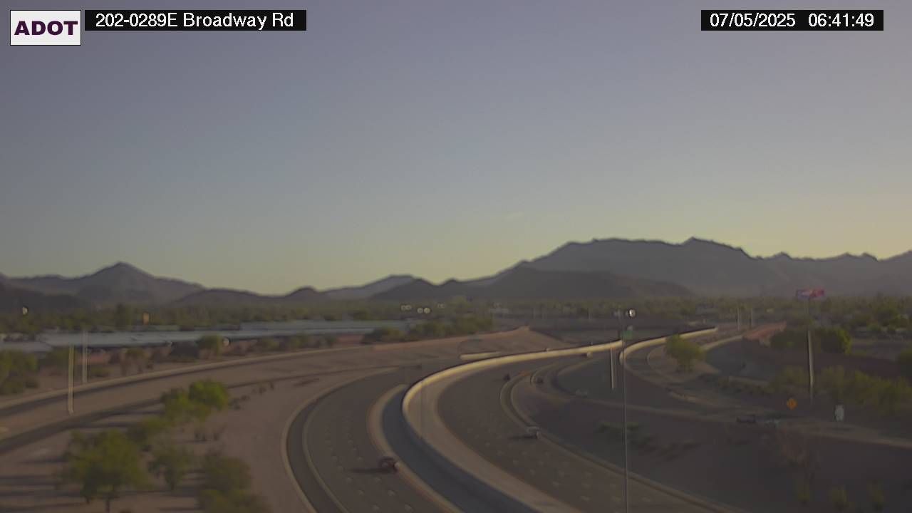 Traffic Cam L-202 EB 28.95 @Broadway