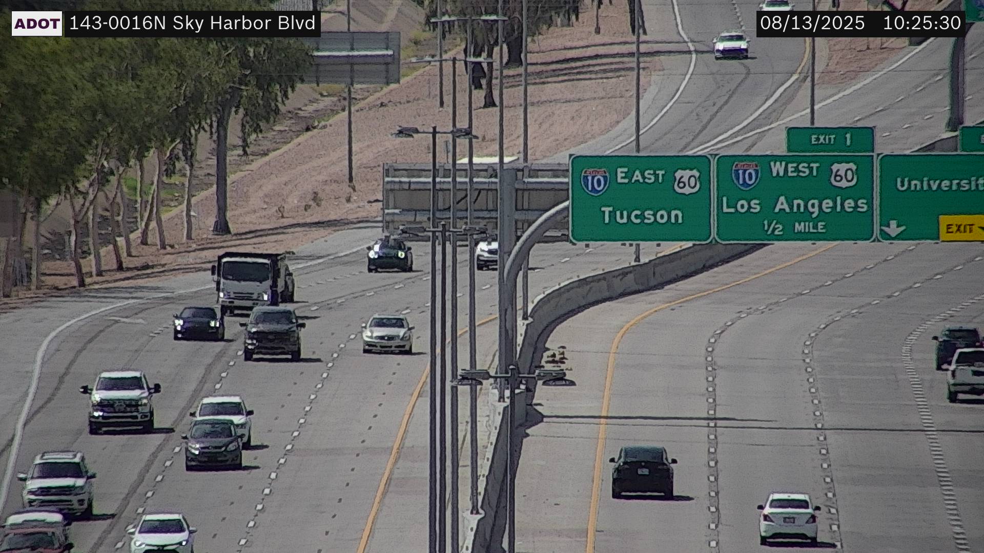 Traffic Cam SR-143 NB 1.68 @Sky Harbor