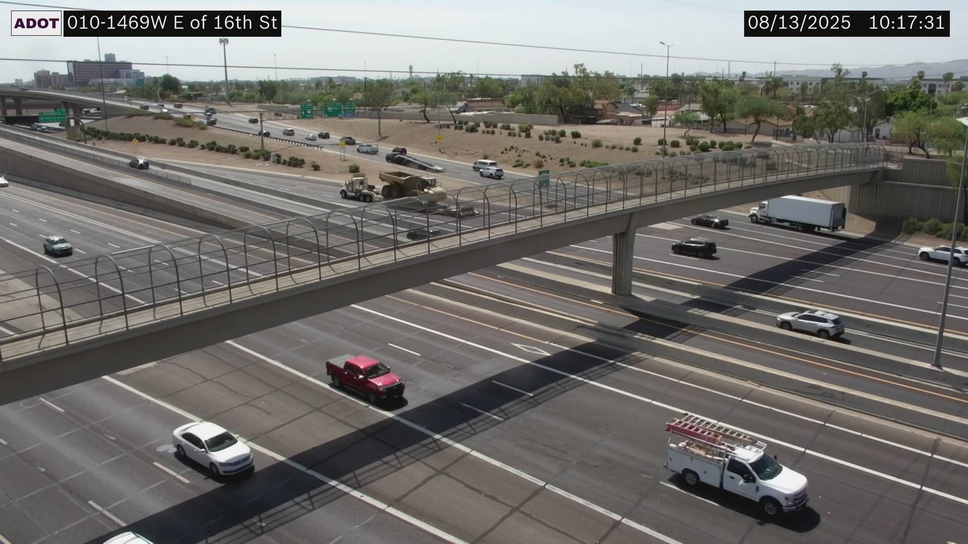 Traffic Cam I-10 WB 146.97 @E of 16th St