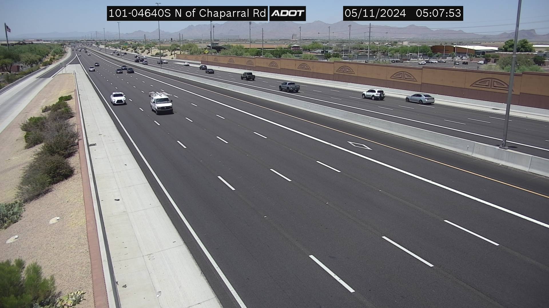 Traffic Cam L-101 SB 46.40 @N of Chaparral -  Southbound
