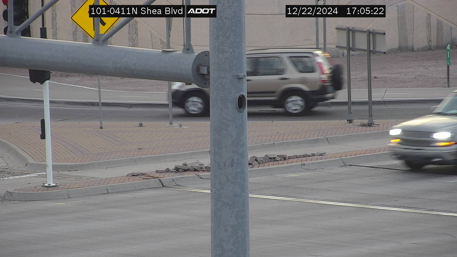 Traffic Cam L-101 NB 41.11 @Shea