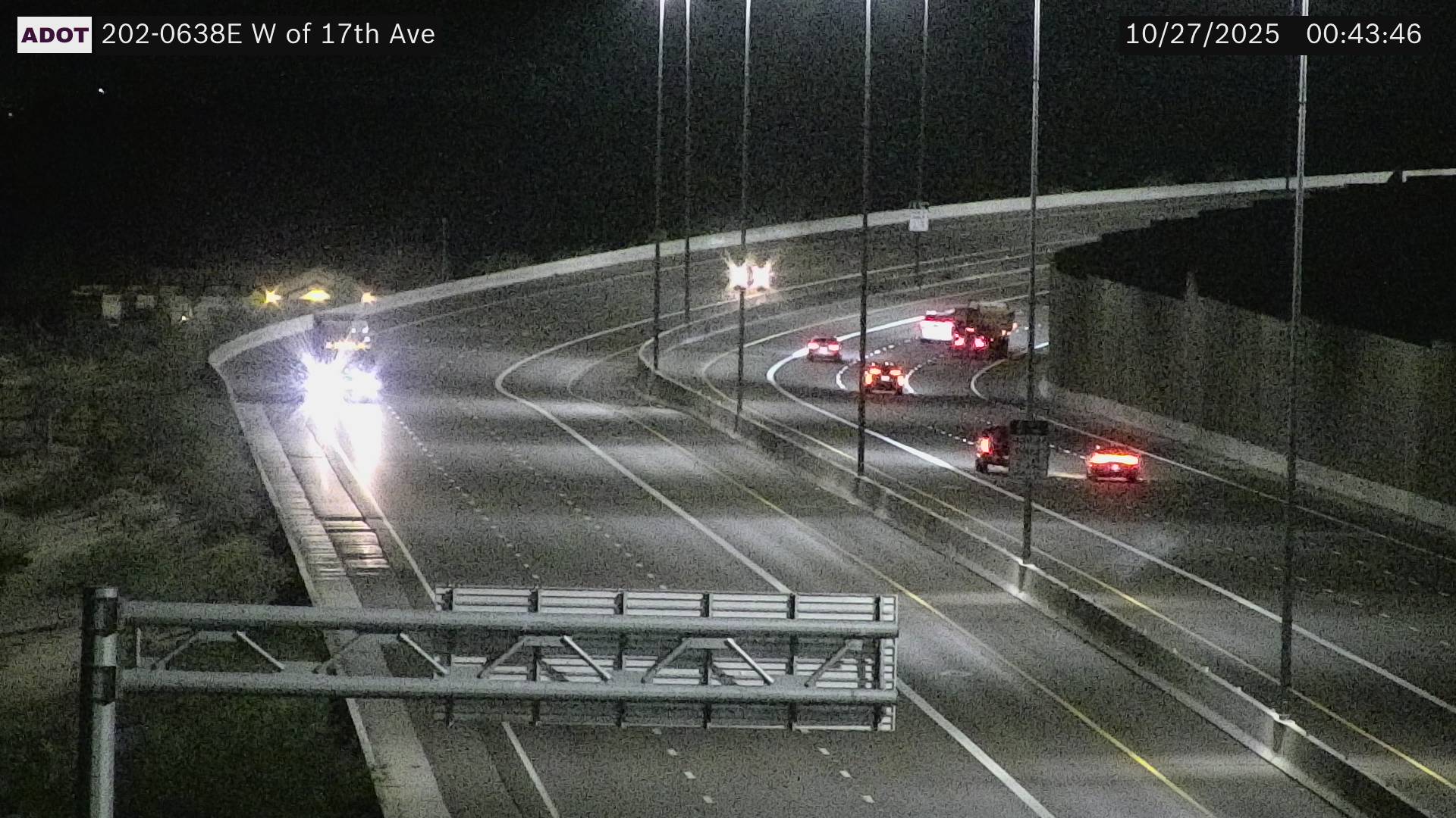 Traffic Cam L-202 EB 63.83 @W of 17th Ave