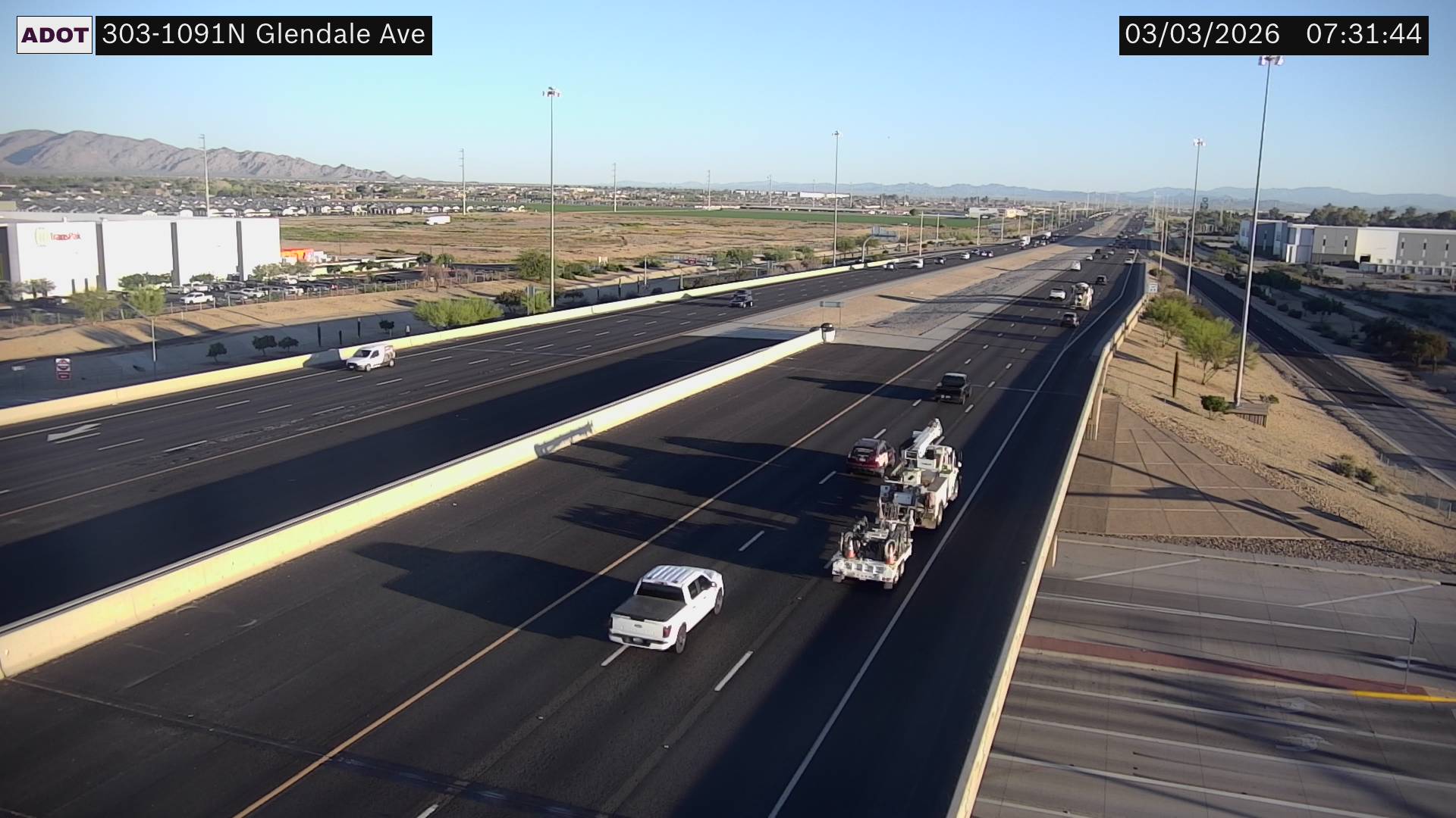 Traffic Cam L-303 NB 109.15 @GLENDALE -  Northbound